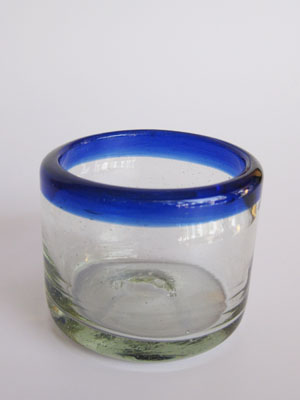 VIDRIO SOPLADO / Juego de 6 vasos tipo Chaser con borde azul cobalto / ste festivo juego de vasos pequeos tipo Chaser es ideal para acompaar su tequila con una sangrita.